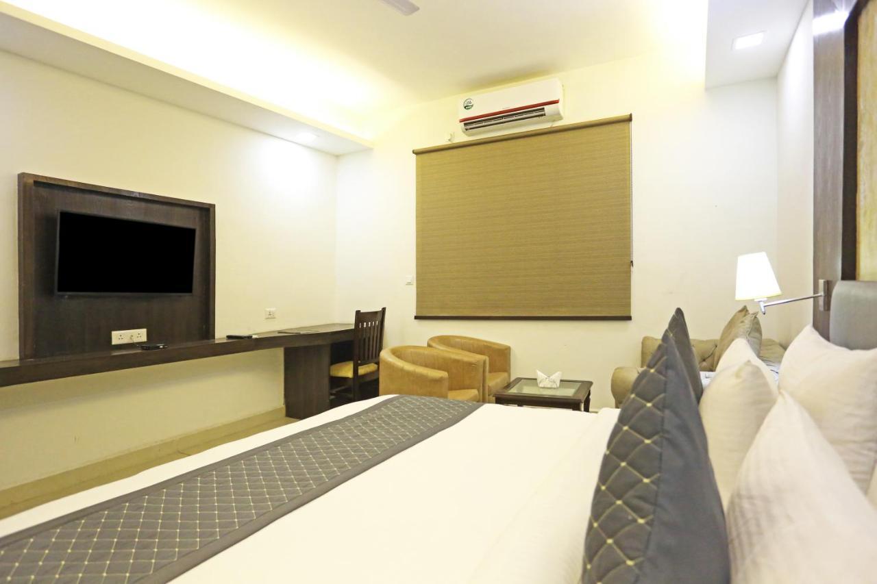 Hotel Park Tree Near Delhi Airport New Delhi Exterior foto