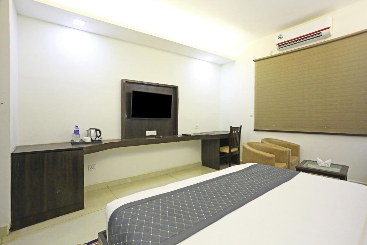 Hotel Park Tree Near Delhi Airport New Delhi Exterior foto
