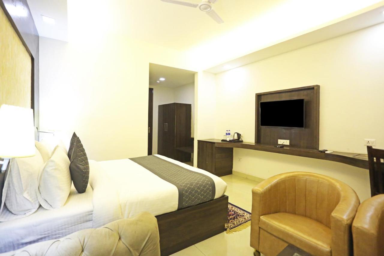 Hotel Park Tree Near Delhi Airport New Delhi Exterior foto