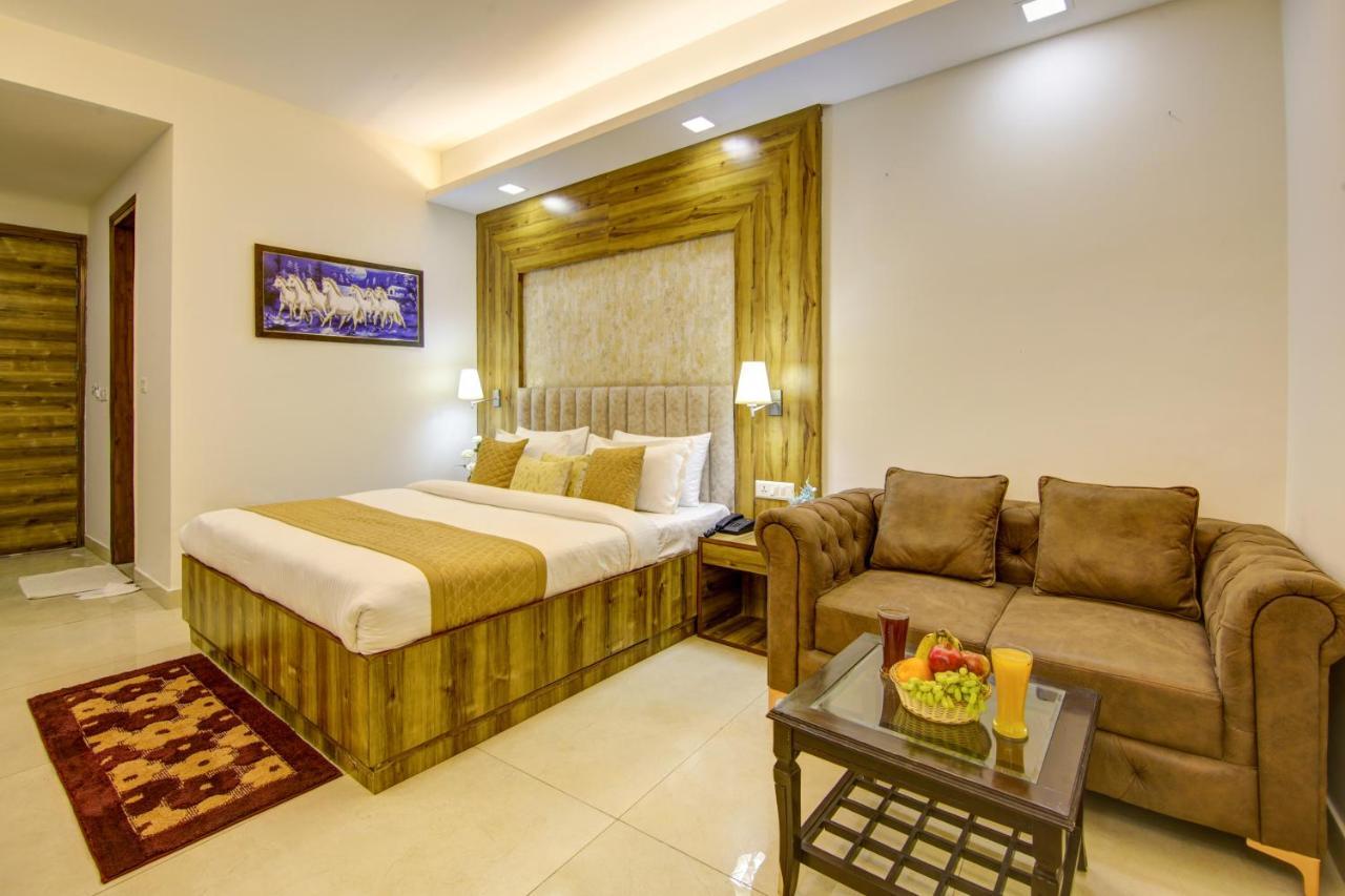 Hotel Park Tree Near Delhi Airport New Delhi Exterior foto