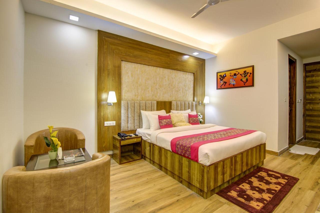 Hotel Park Tree Near Delhi Airport New Delhi Exterior foto