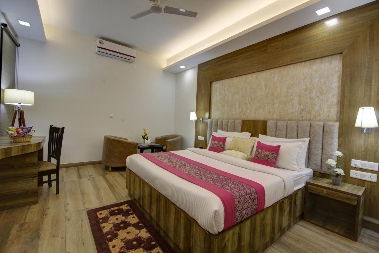 Hotel Park Tree Near Delhi Airport New Delhi Exterior foto
