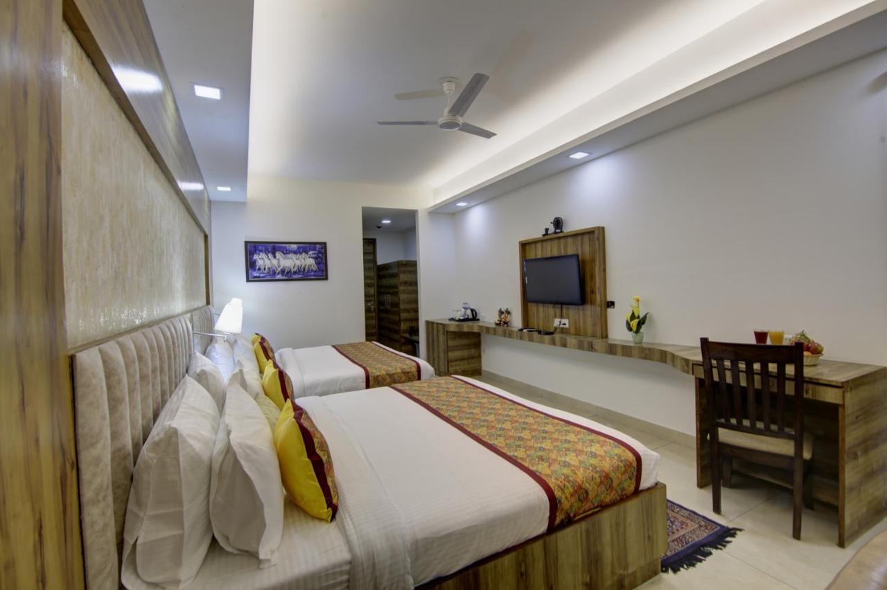 Hotel Park Tree Near Delhi Airport New Delhi Exterior foto