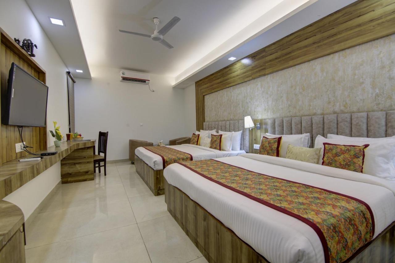 Hotel Park Tree Near Delhi Airport New Delhi Exterior foto