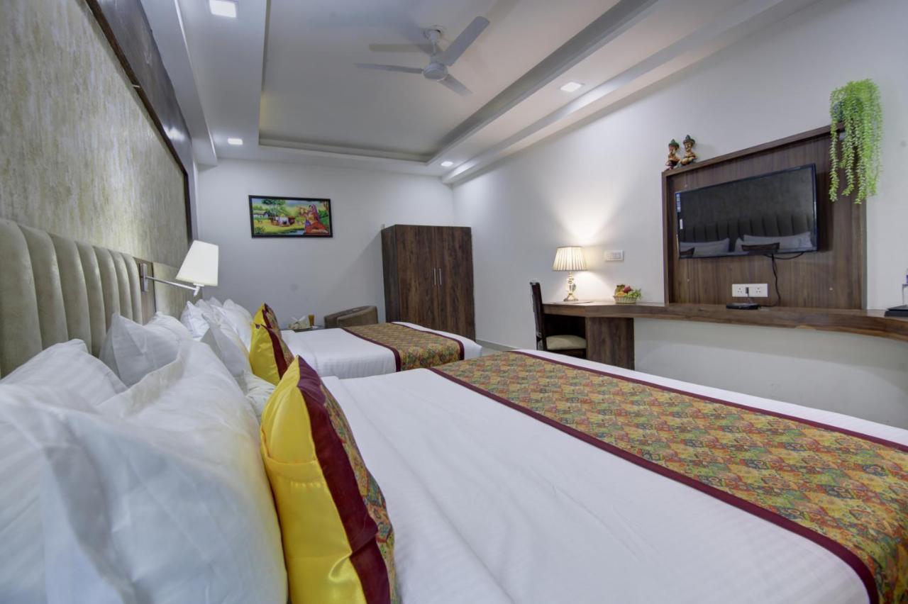 Hotel Park Tree Near Delhi Airport New Delhi Exterior foto